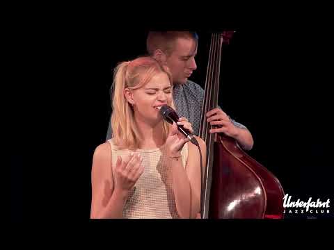 Amelie Scheffels Quartett - "You Are To Me" live at Jazzclub Unterfahrt