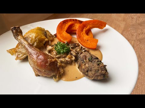 Pintade rôtie : farce végétale, potimarrons et sauce aux morilles - Recette facile