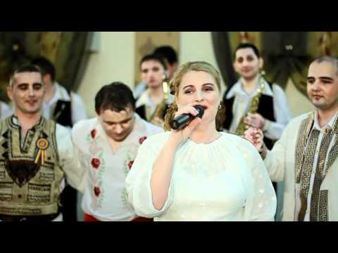 Marinela Ivan-Stau sub salca cea batrana