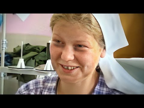 This Woman Is Seriously Twisted