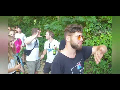 Wasser mit Geschmack Techno Open Air Festival Stellung Heubach tagsüber (Nacht folgt) Kreidekunst