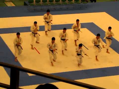 Teikyo University karate students demonstrate Kata Kanku-dai #帝京大学空手道部 #kankudai #kata #bunkai #空手道