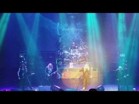 Videoclip de Heavy Metal Thunder (Live In Munich) — Saxon
