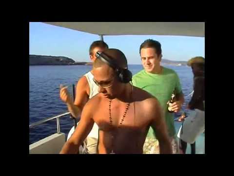 2RISQUE BOAT PARTY IN IBIZA - JON FITZ , JASON HERD, ABIGAIL BAILEY, JON BESANT, BINI