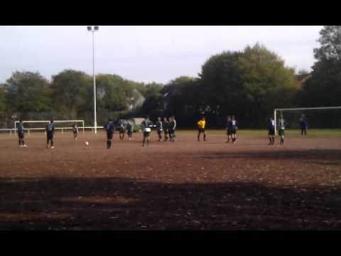 TuS 84/10 II - SF Altenessen 18  freistosstor