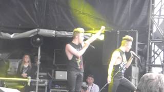 Jedward - Total Access 15/08/15 - Leave A Mark