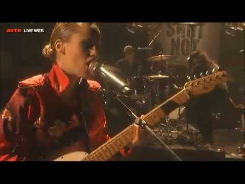 Anna Calvi, Blackout. Desire - live on One Shot Not -  16 january, 16  2011 (ARTE TV)