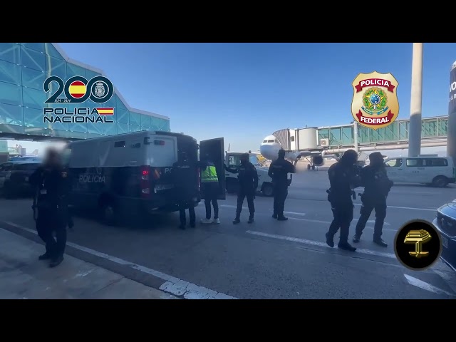 Desarticulada una organización criminal transnacional especializada en el envío de droga vía aérea