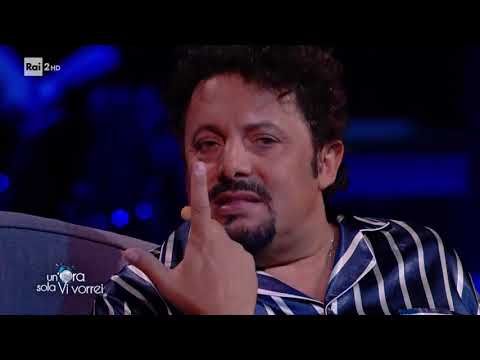 "Sotto le coperte" con la moglie - Un'ora sola Vi vorrei  06/10/2020