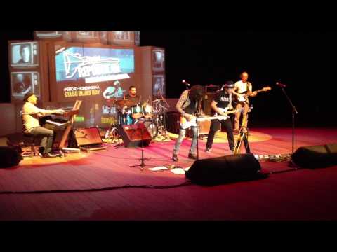 Something (Beatles) - por Armandinho e Luiz Caldas