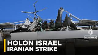Download lagu Iranian missile strike causes fire in the city of Holon in Israel mp3
