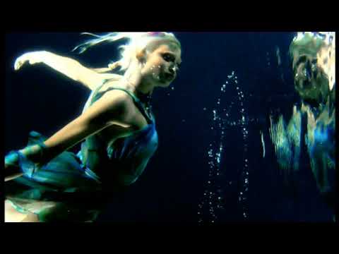 Bettina Liano 2004/2005 Spring Summer Collection directed by Robbie Hunter