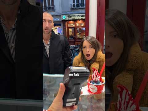 Quand tu veux (faire semblant de) payer ! #homme #client #humour #fun #yogurtfactory