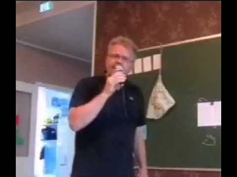 Sininen Huvimaja - Olavi Virta - Ft KariKnows