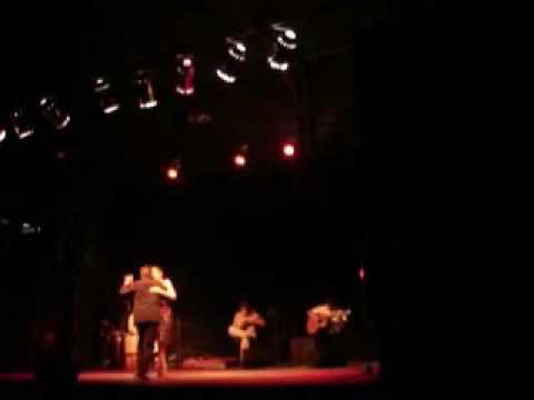 Charango en trío - Taquito Militar - Esp. Cult. Centeya - Bailan Marcelo y Lucila