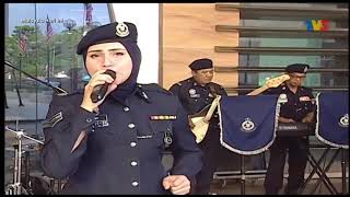 Download lagu Menahan Rindu by Akak Polis Cantik! Viral mp3