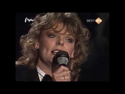 Bernadette - Sing Me A Song 1983