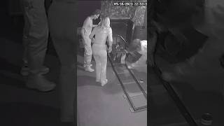 Привёл двоюродную сестру на КВЕСТ..