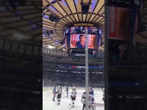 Stranger things actors caught at sporting events #strangerthings #joekeery #noahschnapp