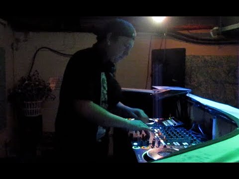 Jamming to Samplifire & Ivory!