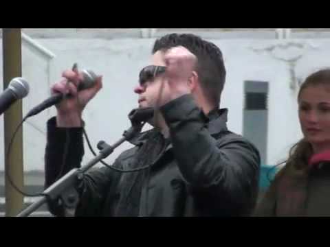 Petr Muk - Nikdo nikoho nezná.