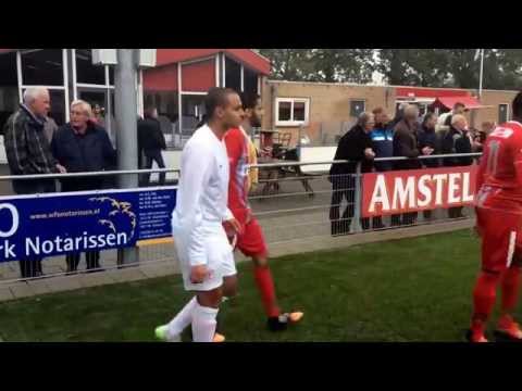 Opkomst van de elftallen, Zouaven-Zeeburgia