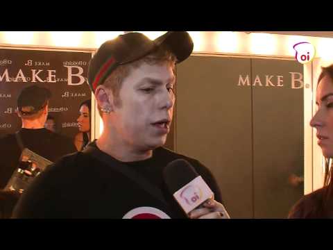 Oi Moda // Backstage Jefferson Kulig - São Paulo Fashion Week Inverno 2011