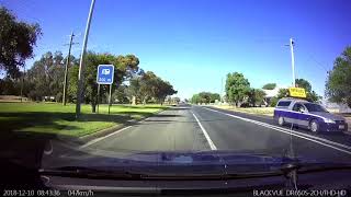 preview picture of video 'Long and wide loads on the Melbourne - Adelaide Drive, 10th December, 2018'