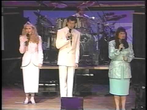 God Still Answers Prayers - Karen Peck And New River