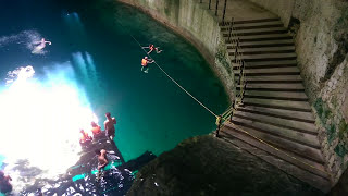 preview picture of video 'Cenote near Mayan Chichén Itzá Pyramid, Yucatán, Mexico. (HD)'