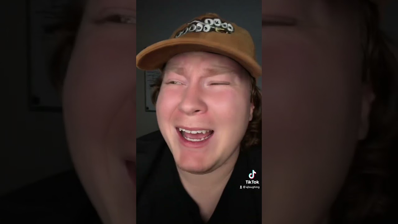 WHAT DID YOU SEE? 😳 #startrek #memes #comedy #tiktok #reaction #memesdaily #meme #memesbr #memepage