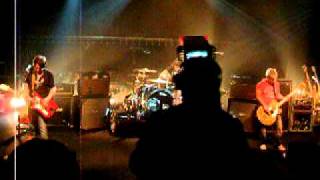 Feeder - Burn The Bridges (Live @ The Hospital, London 26/04/2006) ... clip