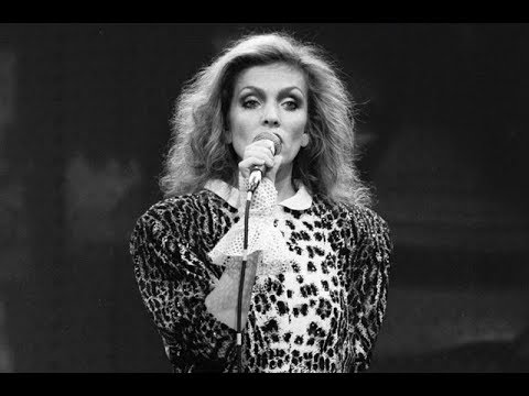 Laima Vaikule - "Nāc dejot riņķa deju" (Young DJ Remix)