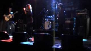 Jessie Sparks &#39;Bow Down&#39; - Live At The Hi Fi