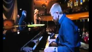 Alan Jackson   Leaning On The Everlasting Arms   YouTube