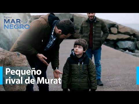 Parece que Yiğit nació coqueto😎 - Mar Negro Capítulo 11 | Fugitiva