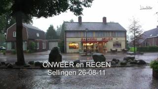 preview picture of video 'Zomer 2011 regen wind en onweer'