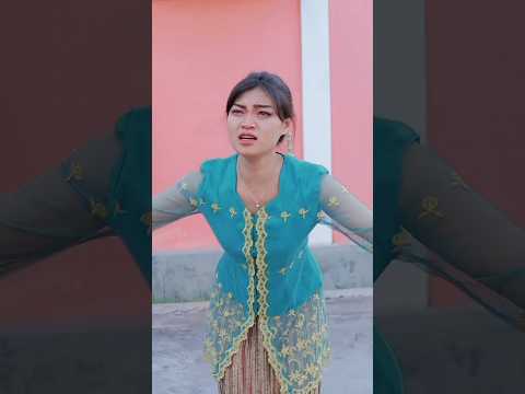 WANITA CANTIK INI KABUR KETIKA ACARA PERNIKAHAN #drama #dramaid #dramapendek #shortvideo #shorts