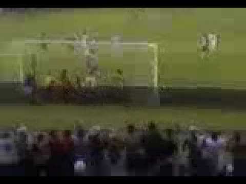 K9 fazendo o gol da clássificação