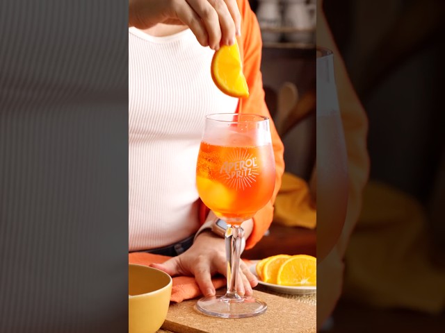 Vídeo relacionado con TPZORJX 1 par de frutas pendientes de fruta perno divertido lindo pendientes de gotas colgantes mujeres，Pendientes de copa de vino,aperol pendientes，aperol spritz，decorazione di aperol