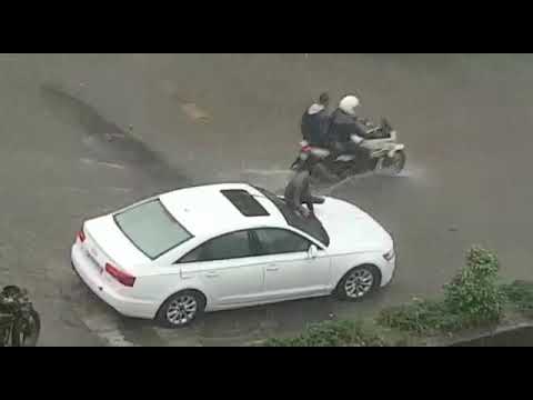 Audi car barish mai behaal indian viper