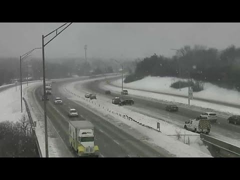 Cedar Rapids crash video on the highway