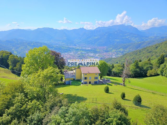 Casa indipendente con vista panoramica a Peia – Località Poiana