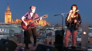 AMARAL - Salir corriendo -  Live the Roof Sevilla