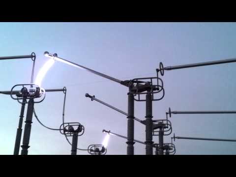 500 kV Motor Operated Disconnect Switch (MOD).mp4