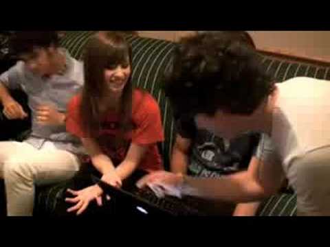 Scratch and Sniff Jonas