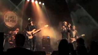 COMPLEXX Under her thumb KUNSTBENDE 2010