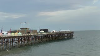 Love will tear us apart (1979). Peter Hook and the Light @ Hastings Pier Concert 2017.