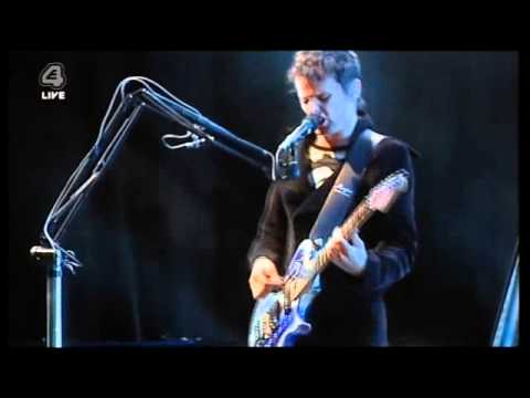 Muse - Hysteria - Morgan Nicholls on bass