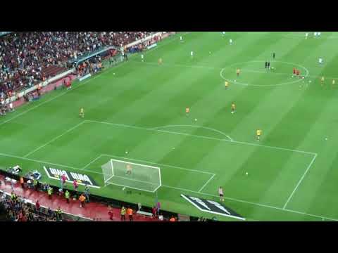 Lionel Messi & Luis Suarez Amazing Goals in Warm up Before El Clasico (Live Camera Footage)